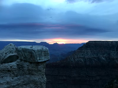 Amanecer sobre el Gran Cañón