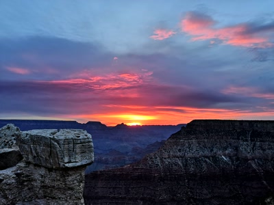 El cielo rosa del amanecer