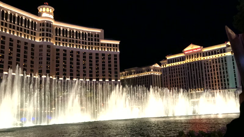 Las fuentes del Bellagio de noche