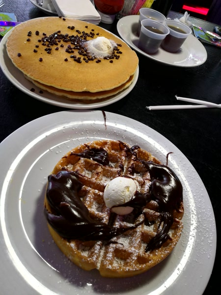 Las tortitas gigantes del Peppermill