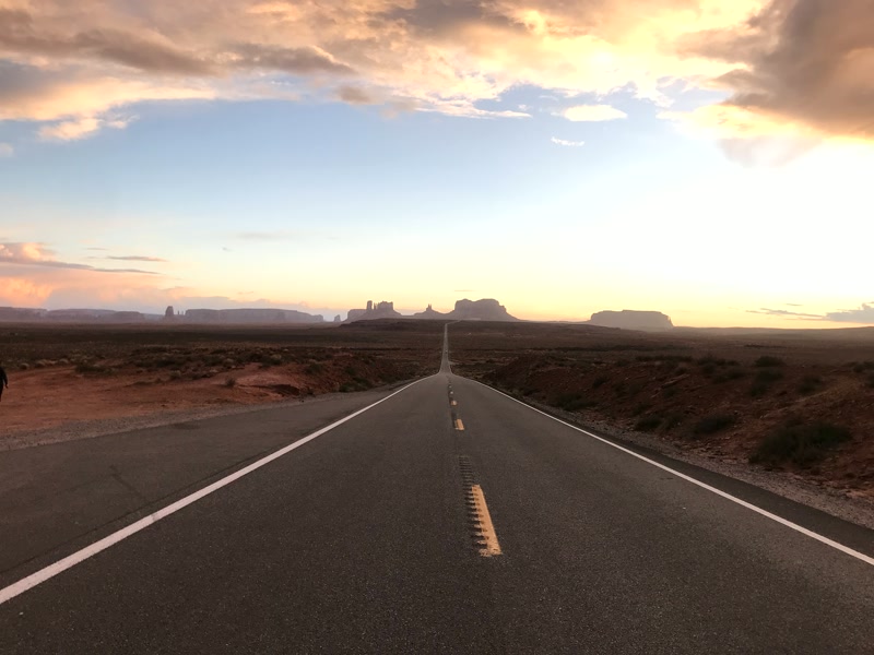 La 163 al atardecer