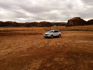 Recorriendo el valle en coche