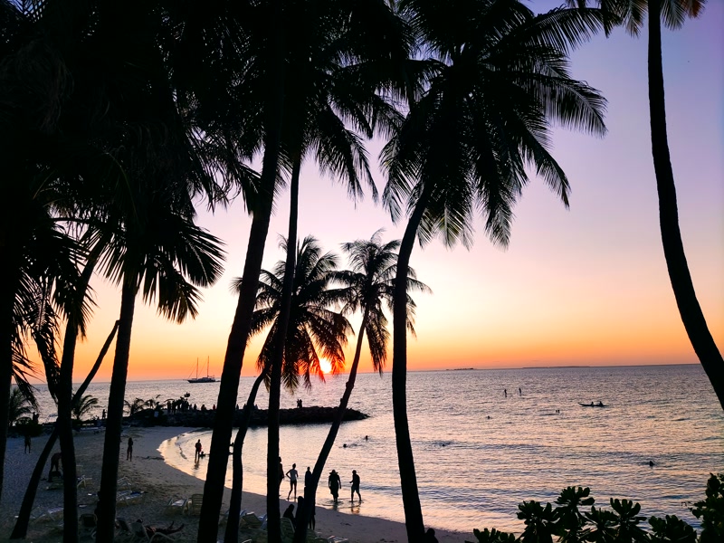 Atardecer en la playa de Maafushi
