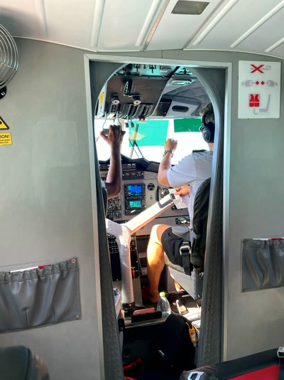 La cabina del hidroavión