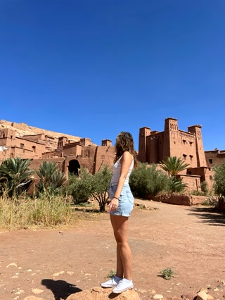 Contemplando sus torres de adobe