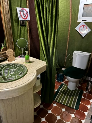 El interior de nuestra jaima en el desierto