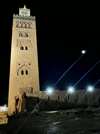 El minarete de la Koutoubia de noche