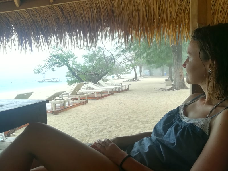 Esperando a que pasara el chaparrón