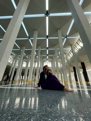 Bajo la sala de oración
