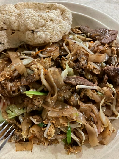 Noodles salteados