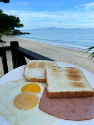 Huevos y tostadas