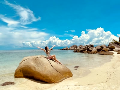 Sobre las rocas de la playa