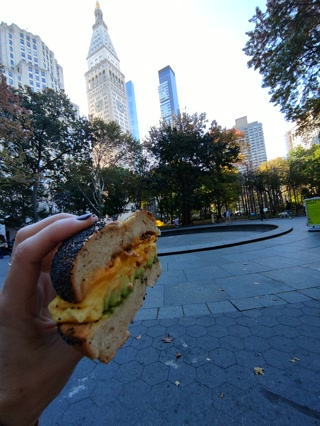 Desayuno neoyorquino: bagel para llevar