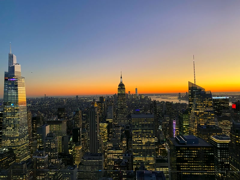 Midtown ya de noche