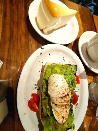 Tostada de aguacate para despedirse
