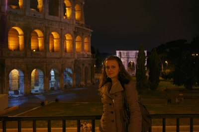 Paseo nocturno alrededor del anfiteatro