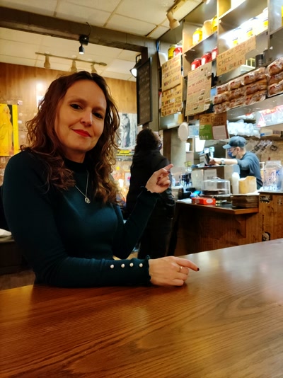 Dentro del Burger Joint — viaje a Nueva York en otoño