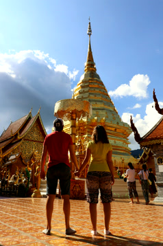 El chedi dorado del Doi Suthep